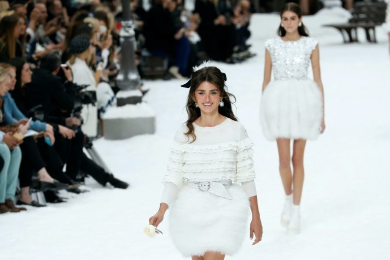 Chanel brings out stars to honour Lagerfeld’s final collection