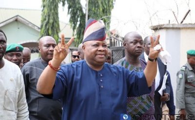 Senator Adeleke arrives Magistrate Court, charged with certificate forgery /newsheadline247