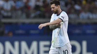 You’re disrespectful – Dani Alves lambasts Messi for outburst at Copa America/newsheadline247