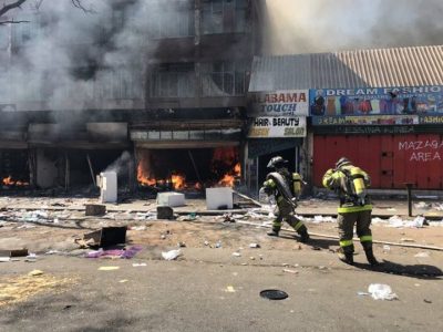 Three killed as South Africans attack, loot, burn foreigners’ properties/newsheadline247.com