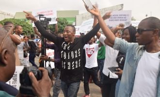 #RevolutionNow: Sowore granted bail after 52 days in detention/newsheadline247.com