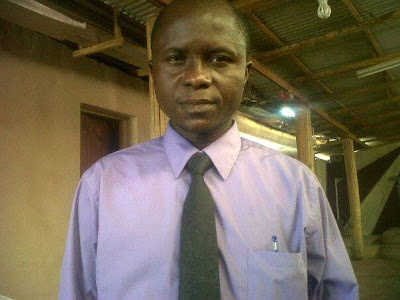 newsheadline247.com/Nigerian police arrest newspaper editor, Dipo Awojobi