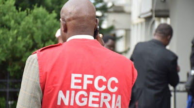 EFCC probes alleged attempt by Lebanese nationals to smuggle $890,000 out of Nigeria - newsheadline247.com