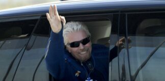 Richard Branson launches into space aboard his rocket ship Richard Branson launches into space aboard his rocket ship - newsheadline247.com
