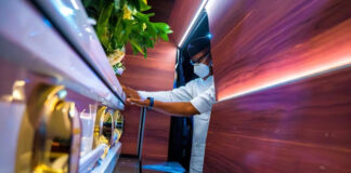 Gov. Dapo Abiodun Receives Late Dad’s Remains from London