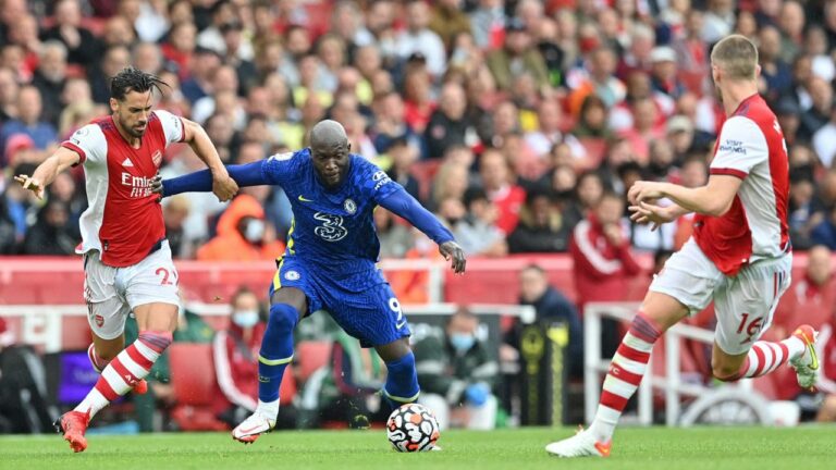 Chelsea compound Arsenal miserable start of the season as Lukaku bullies gunners into submission