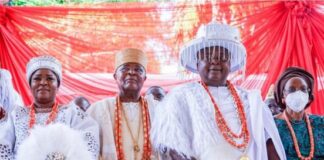 Ladi Adebutu felicitates with Alake of Egbaland at 78