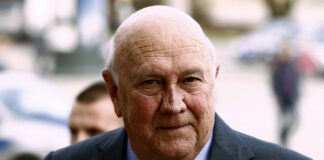 FW de Klerk: South Africa’s last white president dies at 85