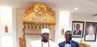 Radio Lagos GM, Management visit Oniru, Oba Lawal