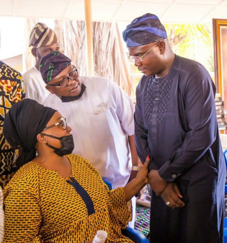 ‘We lost an extreme compassionate leader’… Rotimi Ajanaku visits Akala’s family