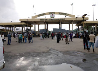 Clearing agents vow to shut down Lagos ports over 15% levy