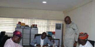 Ogun, Lagos Sign MoU On 31Km Redline Rail Project, As Operation Begins 2023