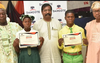 Dangote awards scholarship to 460 students in Lekki host communities