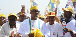 Thunderous applauds as Dapo Abiodun inaugurates Itori Township Road, lock up shops