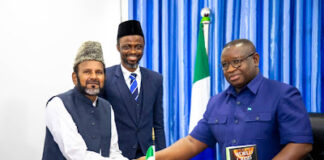 Sierra Leone’s President Julius Maada Bio Receives First Sierra Leonean Amir of Ahmadiyya Muslim Jama’at