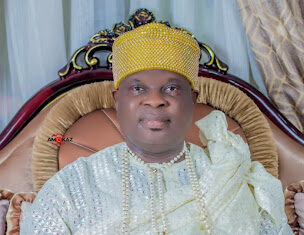 Island Club Celebrates Olota Obalanlege’s Milestone: Congratulates Royal Father on Lifetime Achievement Award