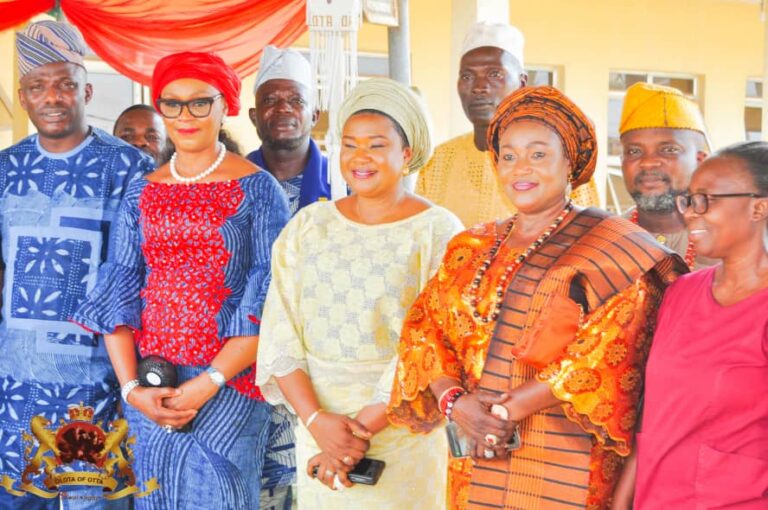 Olori Oloruntoyin Obalanlege Reaches Out To First Baby of The Year 2024 At Otta General Hospital