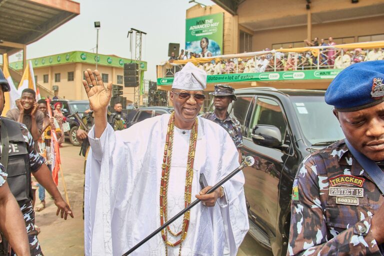 Radiant Senator Daniel Steals The Show As Dr. Sonny Kuku Becomes Ogbeni Oja of Ijebuland