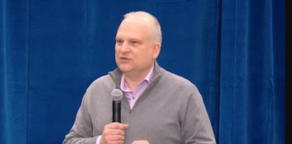 Boeing ousts 737 MAX chief in shake-up