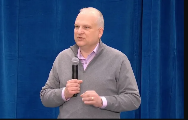 Boeing ousts 737 MAX chief in shake-up