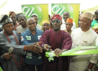 Globacom Opens Premium Customer Service Center in Alimosho…, Council Boss Hails Telecom Company