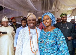 Sen. Adeola, wife extend gratitude to well-wishers for honoring their Thanksgiving Event