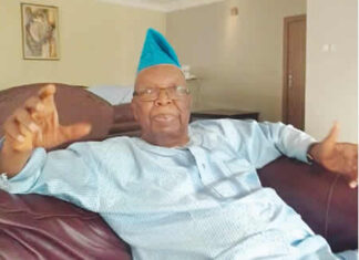 Breaking: Asiwaju of Aworiland, Sen Ayodeji Otegbola is dead