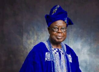 Otunba Gbenga Daniel Mourns Alaye of Odogbolu, Oba Adedeji Onagoruwa