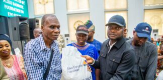 Edo Gov Okpebholo Urges Wealthy Nigerians to Join Dangote in Alleviating Hunger