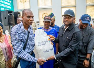 Edo Gov Okpebholo Urges Wealthy Nigerians to Join Dangote in Alleviating Hunger