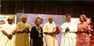 Royal Applause… Rotary Club Installs New President, Honours Olota of Ota