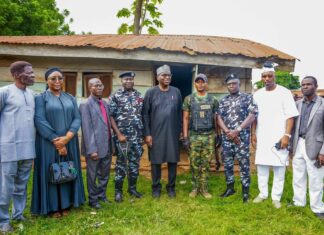 AbdulRazaq Meets Security Chiefs in Kwara South, Orders Sustained Crackdown on Threats
