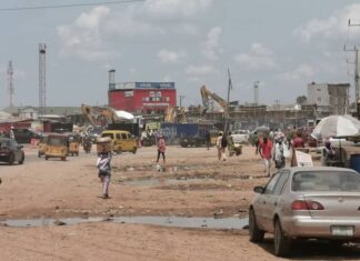Ogun Residents Decry Crippling Gridlock as Oju-Ore Flyover, Ota-Idiroko Road Constructions Drag On