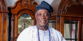 “Up Soootin!!!” Olubadan-designate Oba Rashidi Ladoja promises to watch 3SC home matches