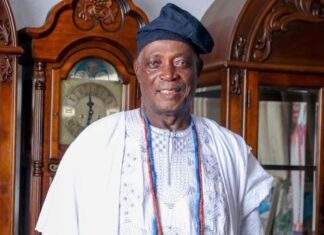 “Up Soootin!!!” Olubadan-designate Oba Rashidi Ladoja promises to watch 3SC home matches