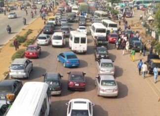 #FreeNnamdiKanuNow Protest Grounds Abuja: Commuters Stranded for Hours Amid Heavy Security Lockdown