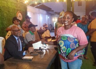 Lagos Govt Presents Cheques to 79 Oworo Property Owners Affected by Urban Regeneration