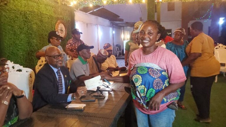 Lagos Govt Presents Cheques to 79 Oworo Property Owners Affected by Urban Regeneration
