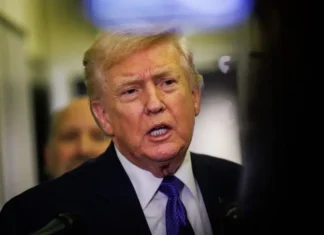 Trump Dismisses Ground Troop Plan for Iran, Signals Interest in Leadership Change