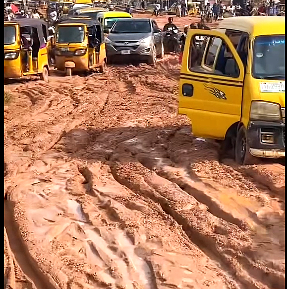 Aoyobo-Itele-Ota-Road